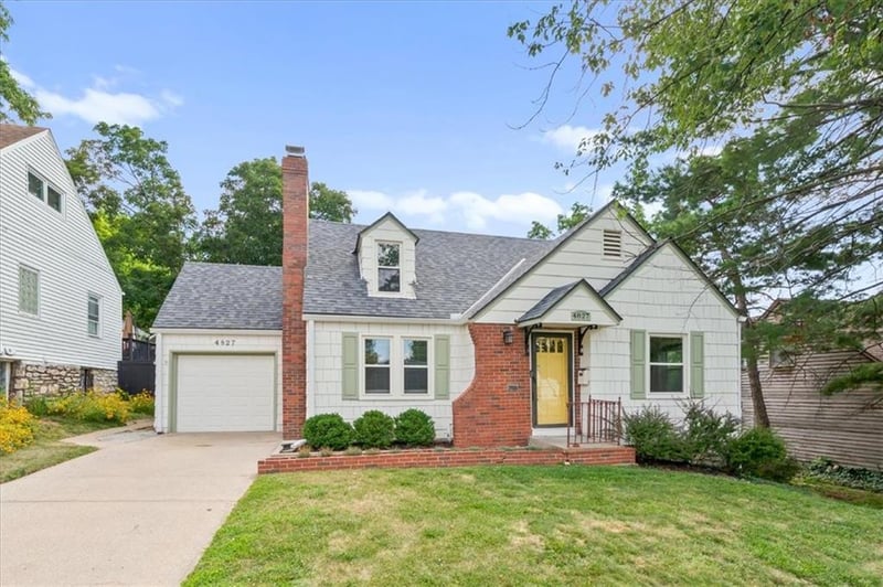 4827 Terrace St, Kansas City, MO 64112