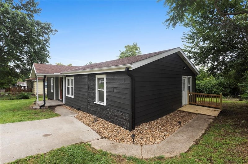 3628 N Cypress Ave, Kansas City, MO 64117