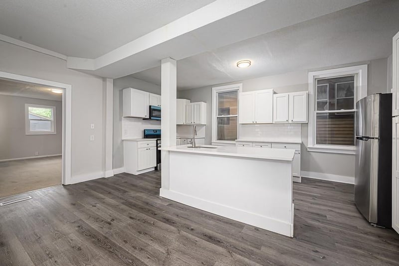 512 Ottawa St, Leavenworth, KS 66048