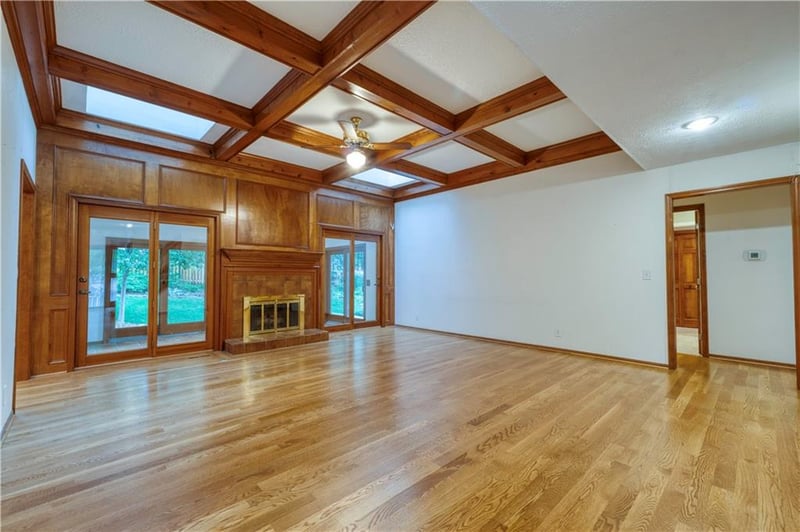 9613 115th Ter, Overland Park, KS 66210