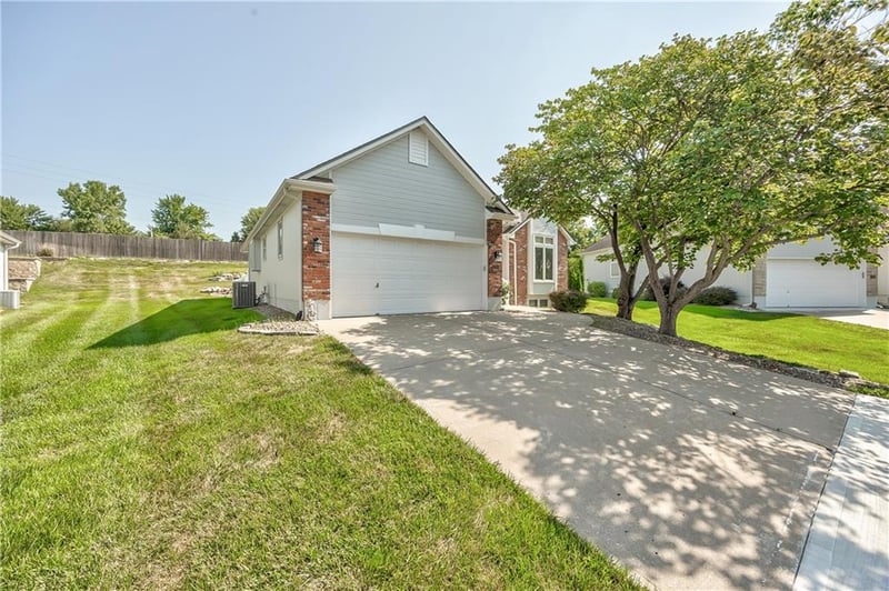 17904 29th St, Independence, MO 64057