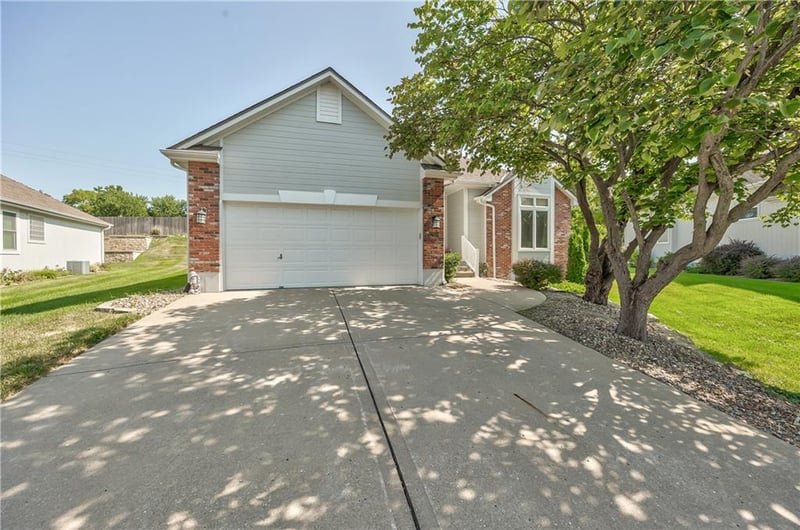 17904 29th St, Independence, MO 64057