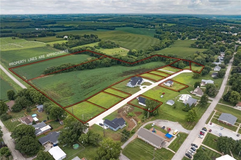 1508 Missouri Ave, Mound City, MO 64470