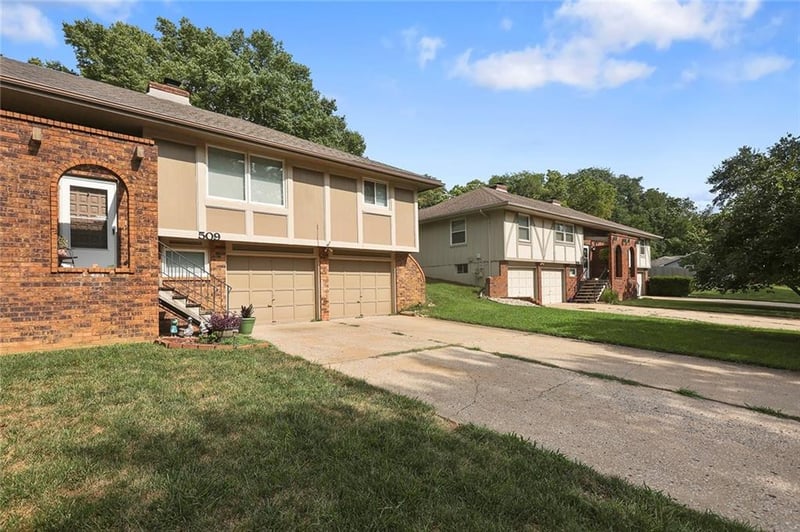 509-513 Maple St, Liberty, MO 64068