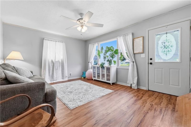 205 N Mulberry St, Adrian, MO 64720