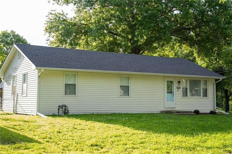 205 Mulberry St, Adrian, MO 64720