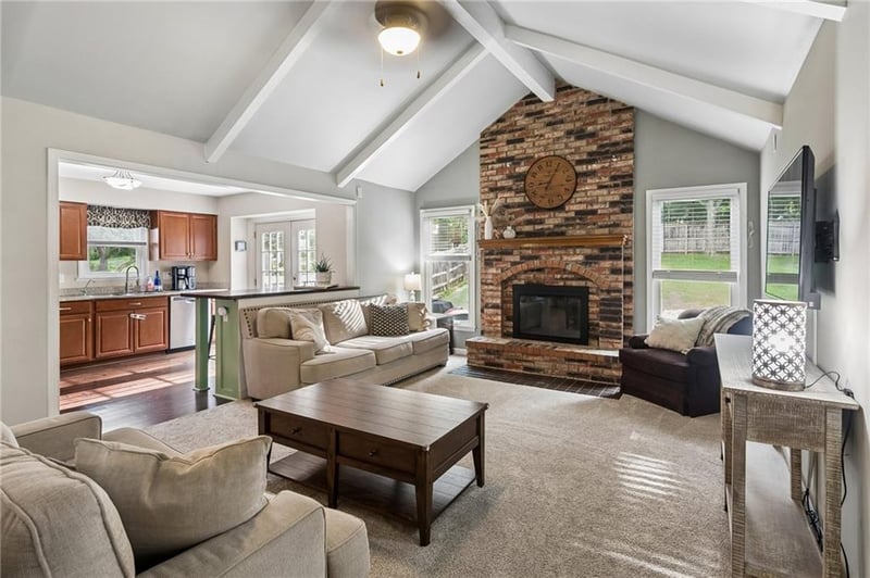 7833 Michigan Ave, Kansas City, MO 64118