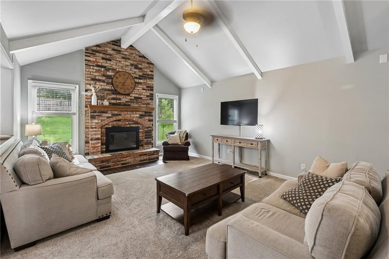 7833 Michigan Ave, Kansas City, MO 64118