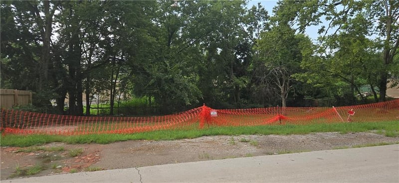 5107 E 30th St, Kansas City, MO 64128