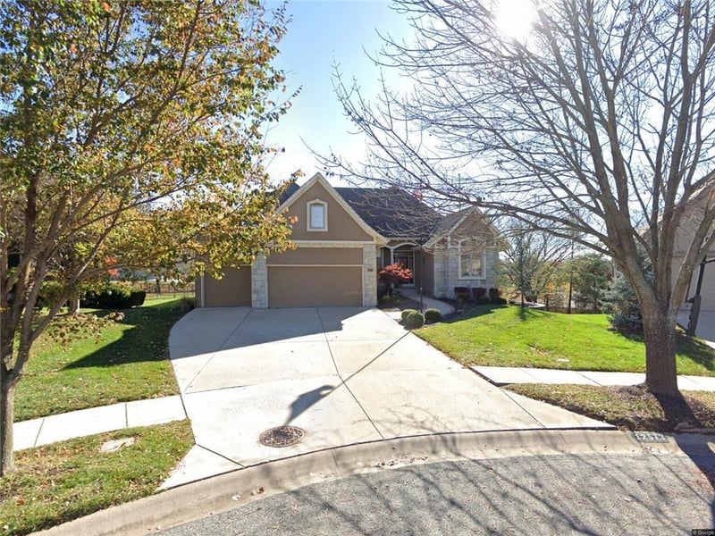 12573 Farley St, Overland Park, KS 66213