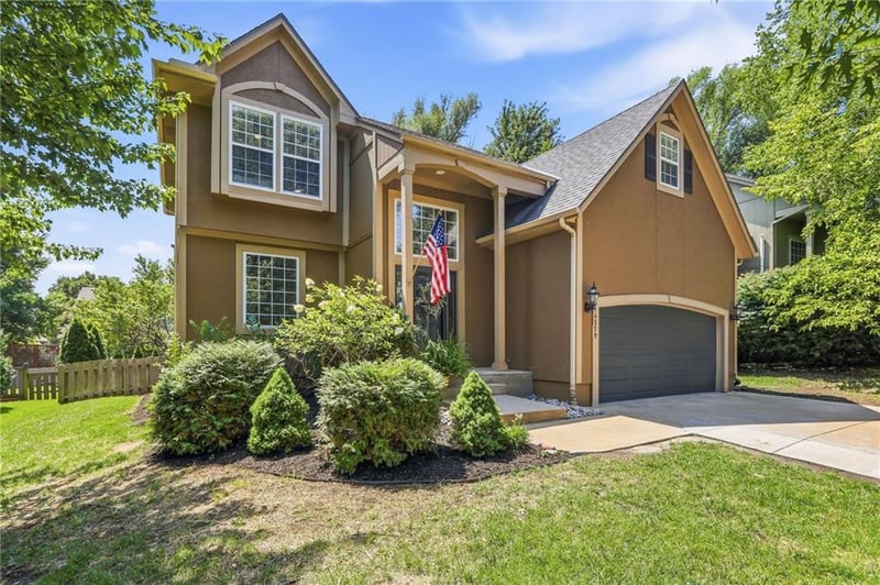 14559 W 152nd Ter, Olathe, KS 66062