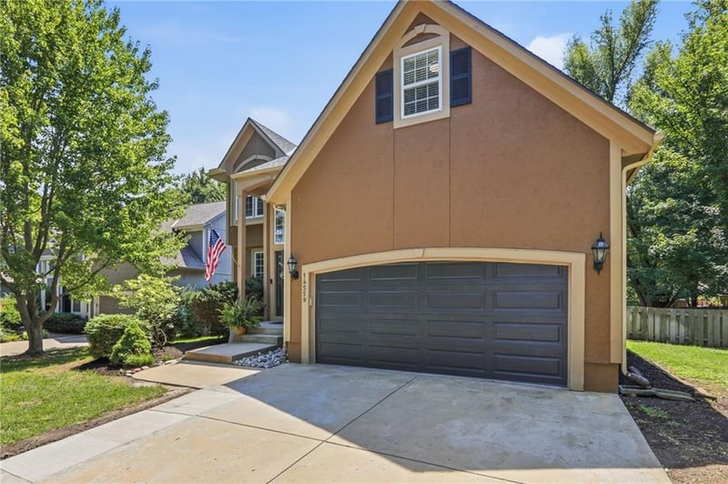 14559 W 152nd Ter, Olathe, KS 66062