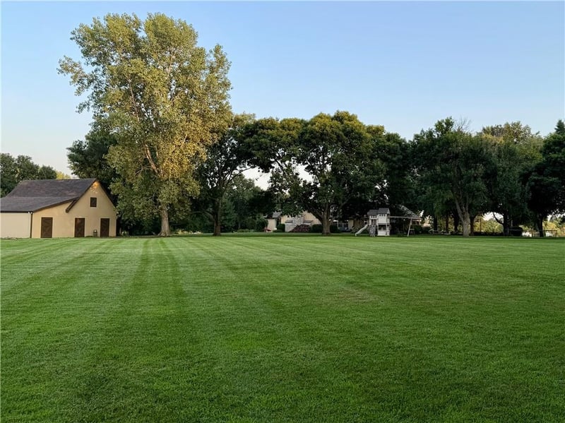 3906 W 143rd St, Leawood, KS 66224