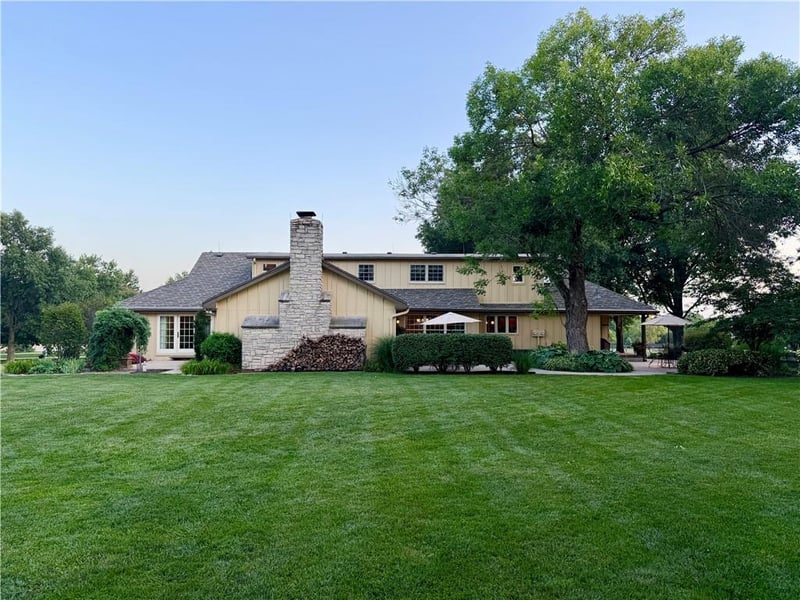 3906 W 143rd St, Leawood, KS 66224