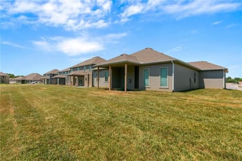 11028 Corrington Ave, Kansas City, MO 64156