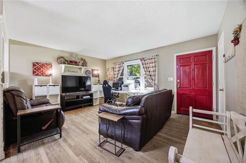 3903 N Osage St, Independence, MO 64050