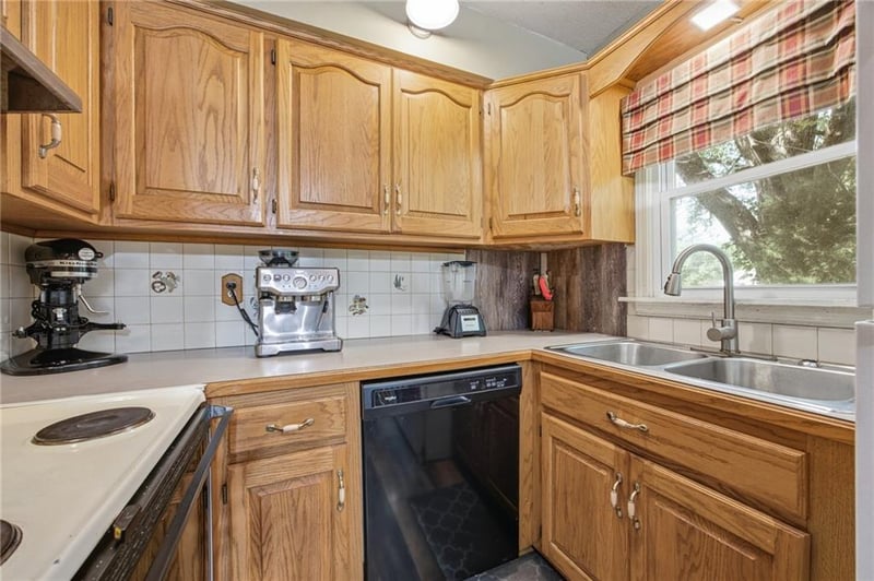 3903 N Osage St, Independence, MO 64050