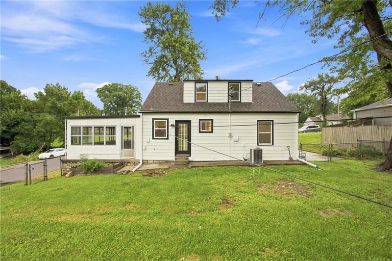 2800 8th Ter, Kansas City, KS 66103