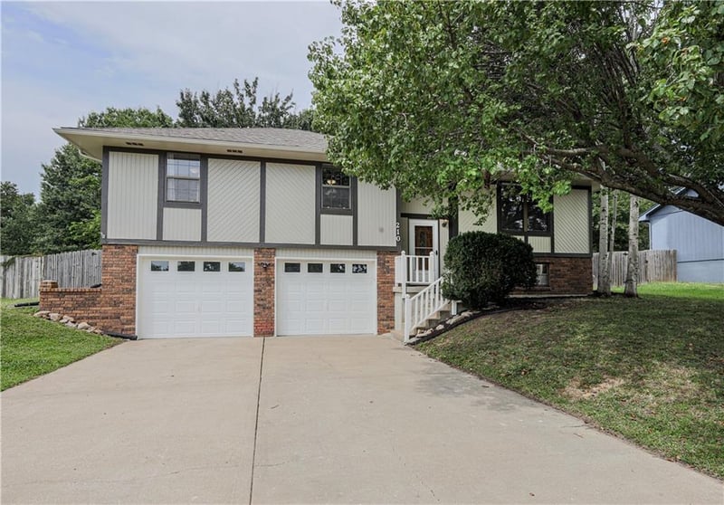 210 Dawn Ave, Belton, MO 64012