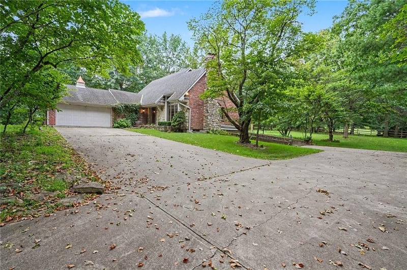 13000 Gammon Rd, Lee's Summit, MO 64086