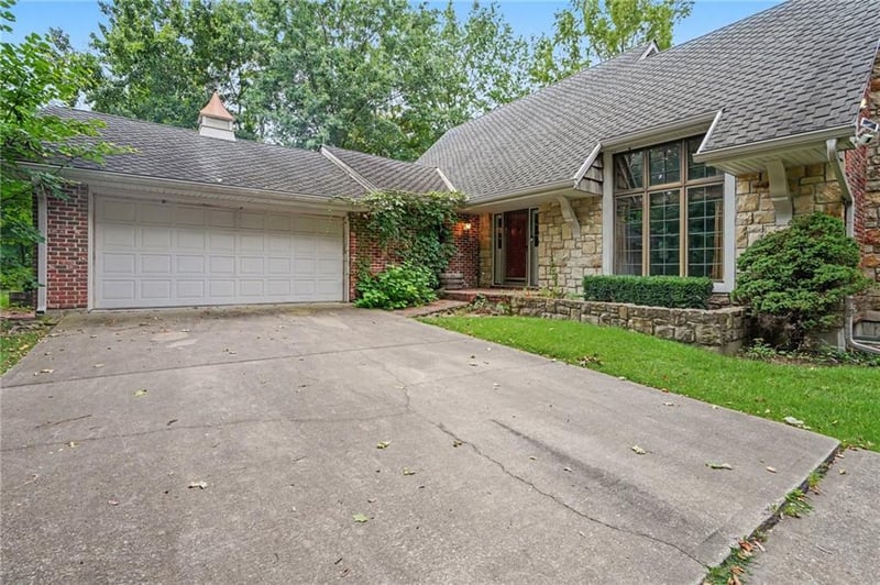 13000 Gammon Rd, Lee's Summit, MO 64086