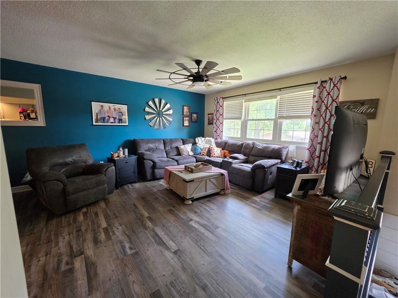 546 Lisa Ln, Maryville, MO 64468