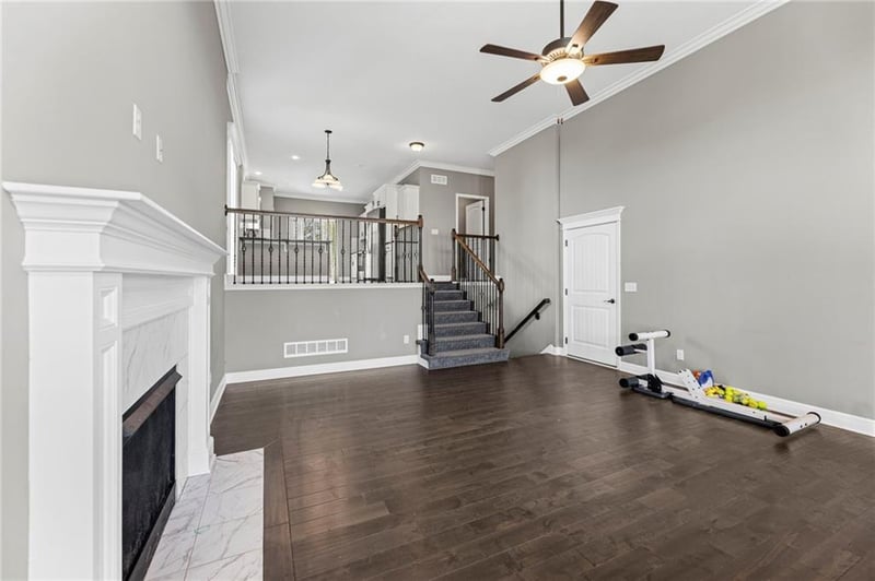 9409 N Ditzler Ave, Kansas City, MO 64157