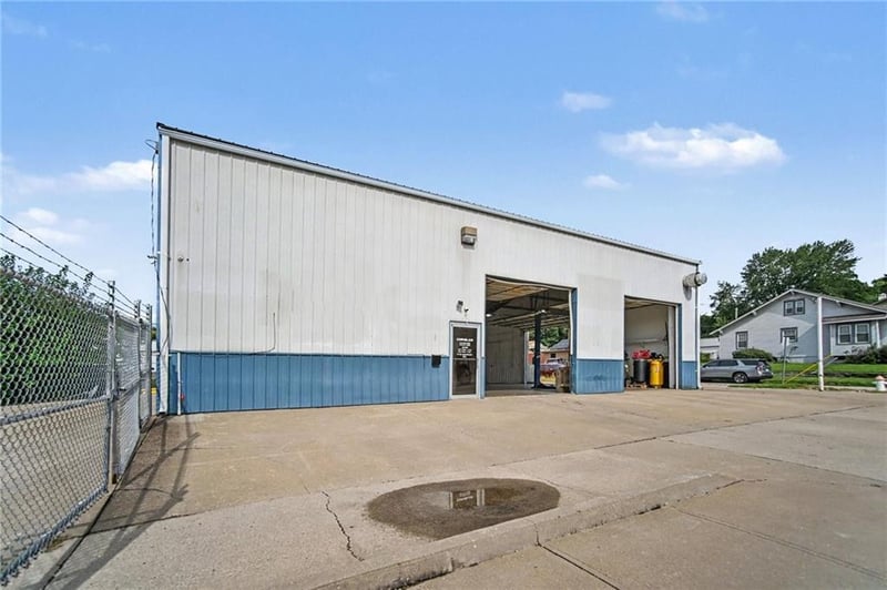 1726 Colhoun St, St Joseph, MO 64501