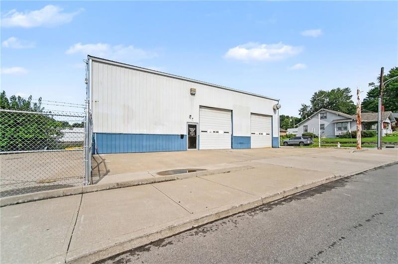 1726 Colhoun St, St Joseph, MO 64501