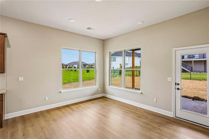 1644 N 157th Ln, Basehor, KS 66007