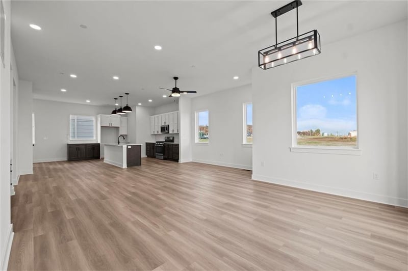 456 Brummel Rd, Lee's Summit, MO 64081