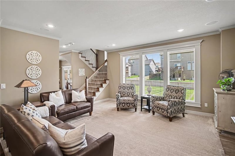 8209 NE 103rd St, Kansas City, MO 64157