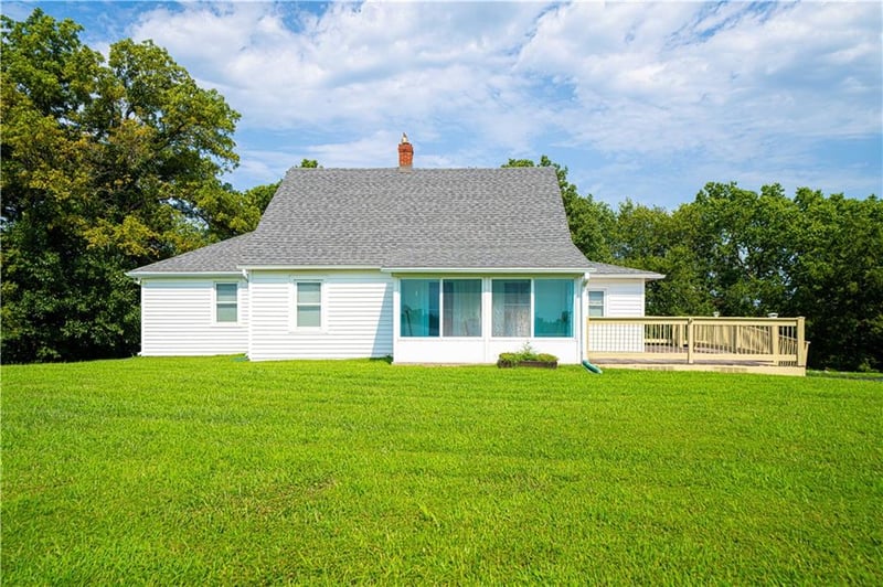 19421 State Route K Hw, St Joseph, MO 64505