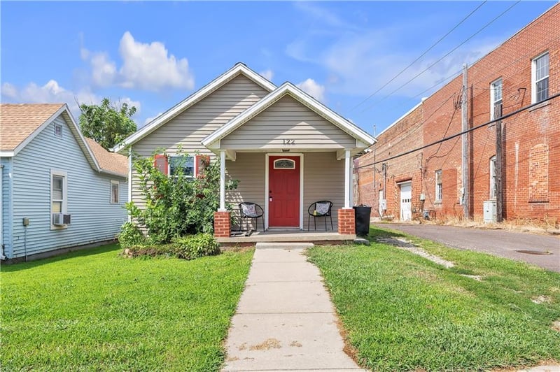 122 W Walnut St, Troy, KS 66087
