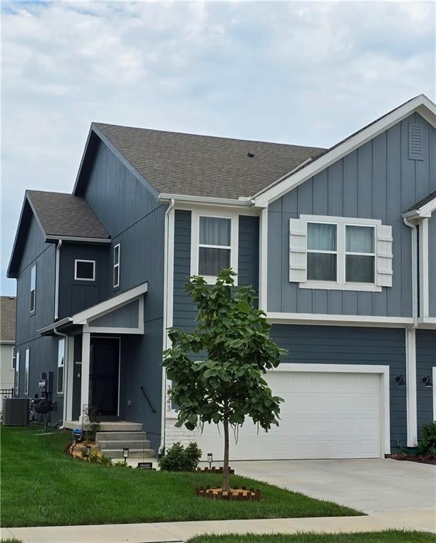 3743 SW Clayton Pl, Lee's Summit, MO 64082