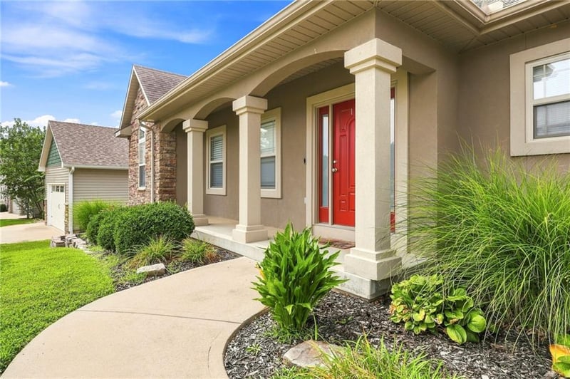 628 Oakmont Dr, Warrensburg, MO 64093