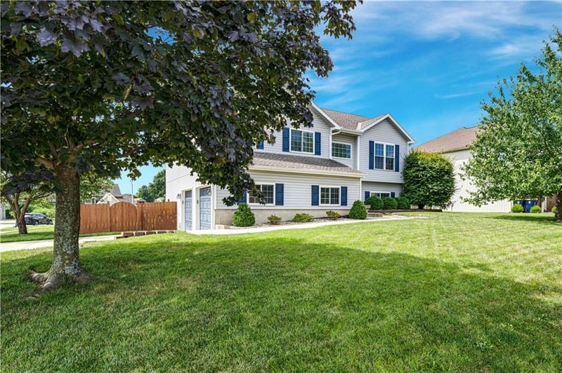 4015 NE 82nd St, Kansas City, MO 64119