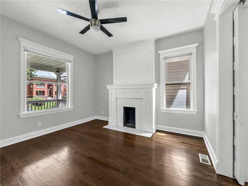 3616 Wyandotte St, Kansas City, MO 64111