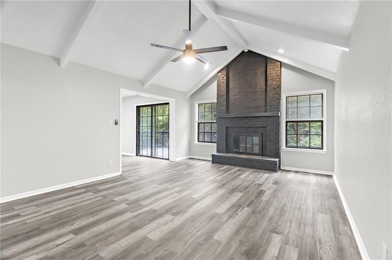 3612 NE Chapel Dr, Lee's Summit, MO 64064
