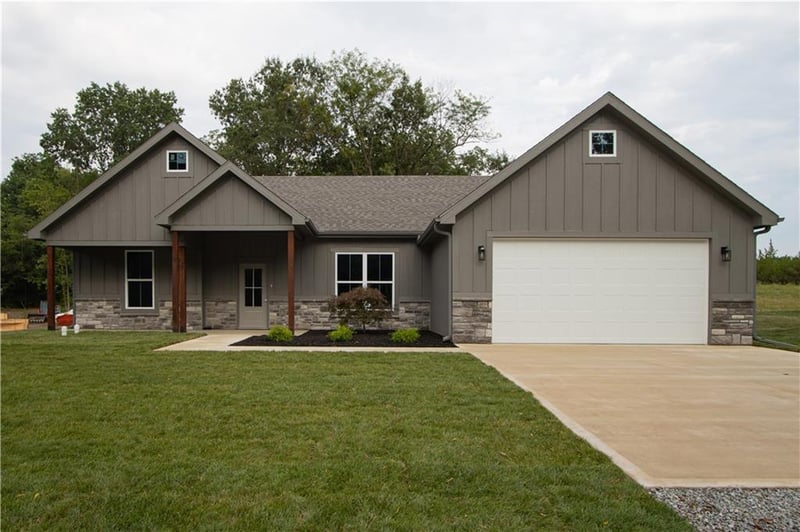 331 21st Rd, Warrensburg, MO 64093