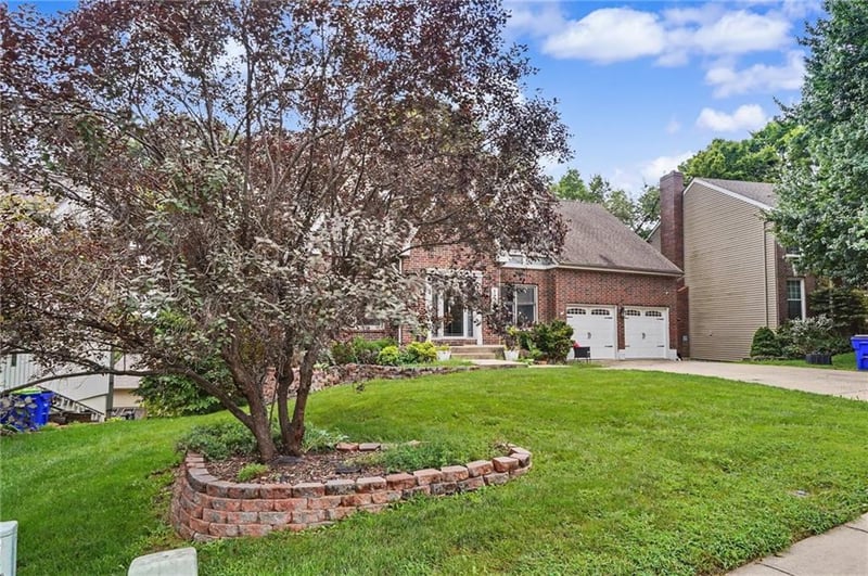 14935 76th St, Lenexa, KS 66216