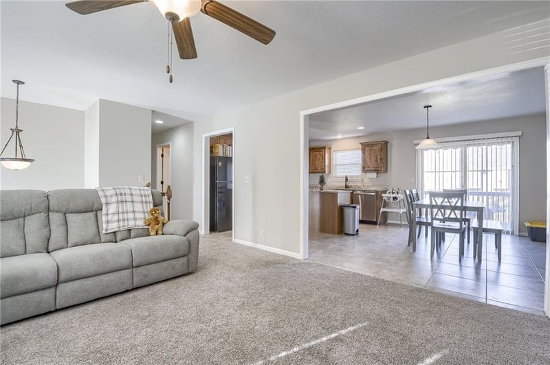 214 NE Greystone Way, Grain Valley, MO 64029