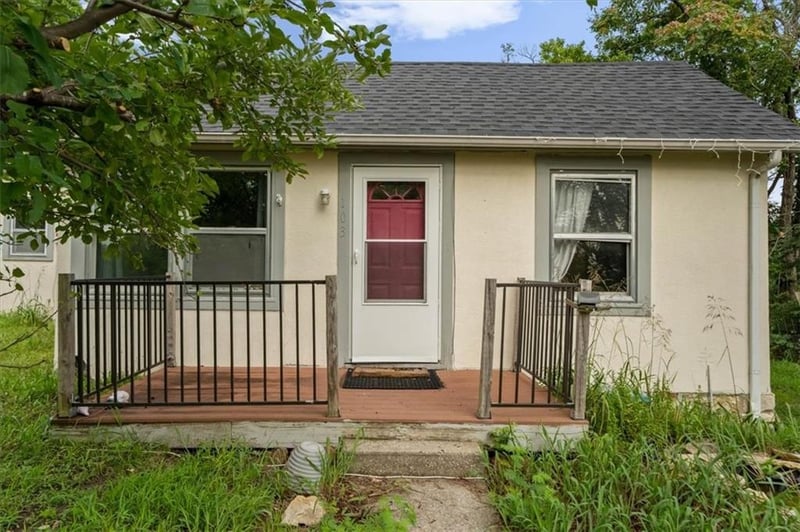 103 Ash St, Excelsior Springs, MO 64024