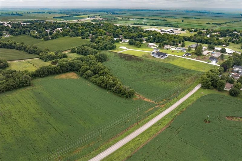 1532 Missouri Ave, Mound City, MO 64470