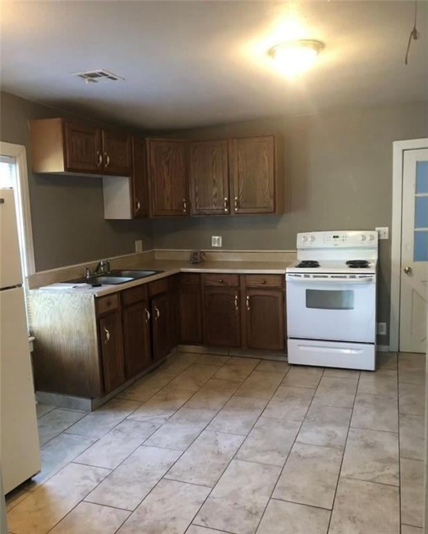 609 15th St, Joplin, MO 64804