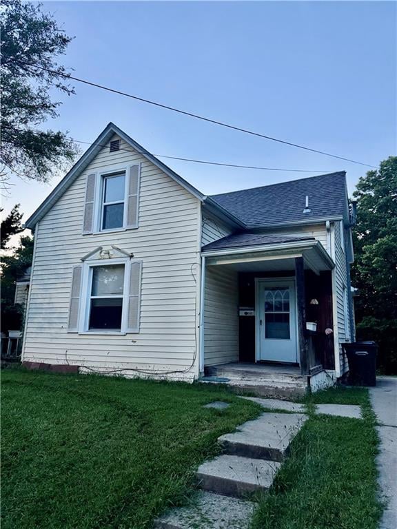 946 Sherman Ave, Leavenworth, KS 66048