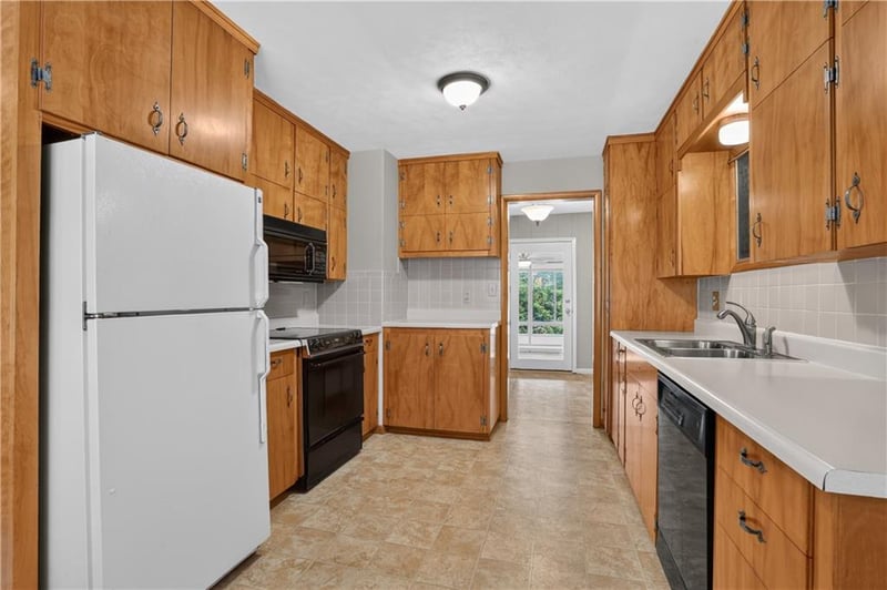 3700 Harvard Ave, Independence, MO 64052