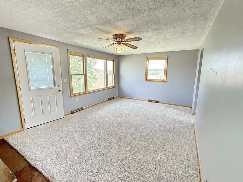 2025 363 Rd, El Dorado Springs, MO 64744