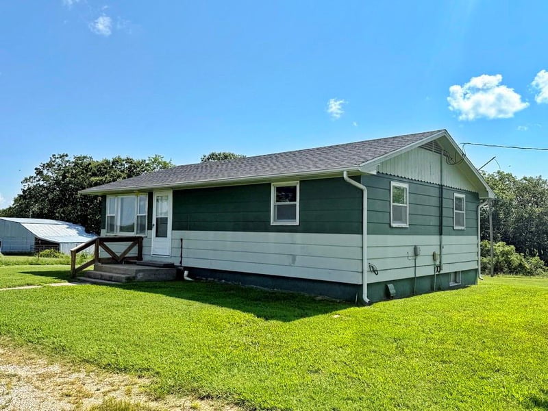2025 363 Rd, El Dorado Springs, MO 64744