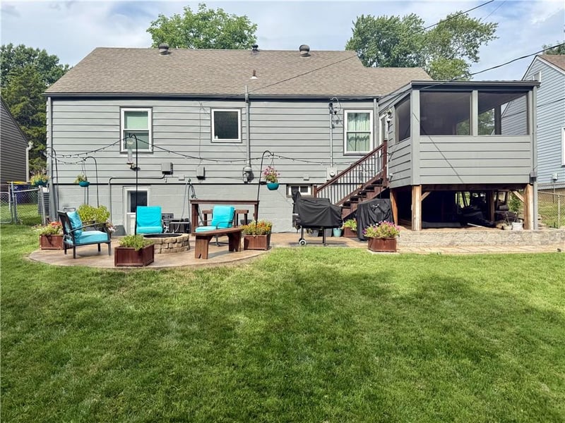 4935 Juniper St, Roeland Park, KS 66205